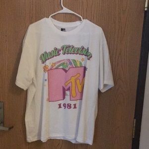 COPY - 𝅺mtv white shirt 2x